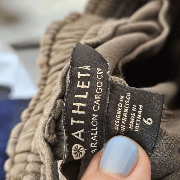 Athleta Farallon Cargo Drawstring Pants Womens Black Size 6 - Picture 3 of 4